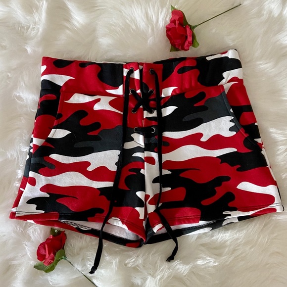 Red camo shorts womens Clearance